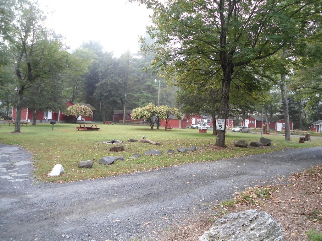 Flower Field Inn And Cottages Stroudsburg Exteriér fotografie