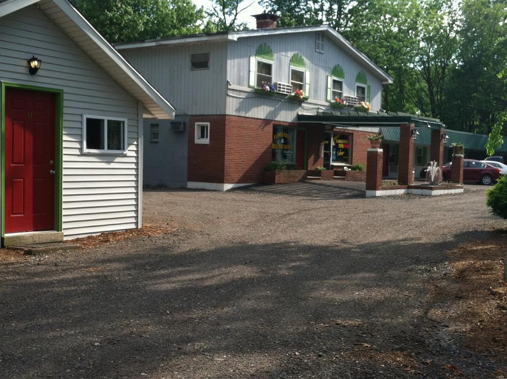 Flower Field Inn And Cottages Stroudsburg Exteriér fotografie